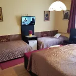 Vincze Vendeghaz 3*