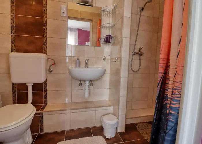 Vincze 3* Bükkszék